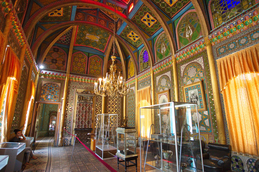 The Palace That Touched the Moon: Discovering Sitorai Mokhi Xosa